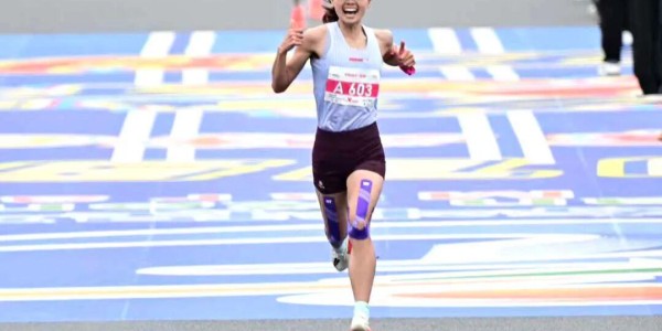 B体育官方入口-刘君慧VS朱卿，谁会是第一个跑进70分的半马大众女选手